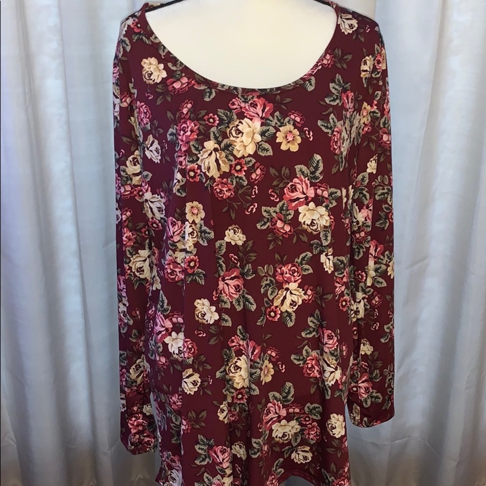 3XL LuLaRoe Floral Long Sleeve Lynnae Top